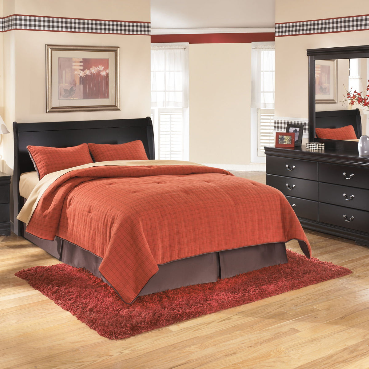 Huey Vineyard - Queen Sleigh Headboard - Black