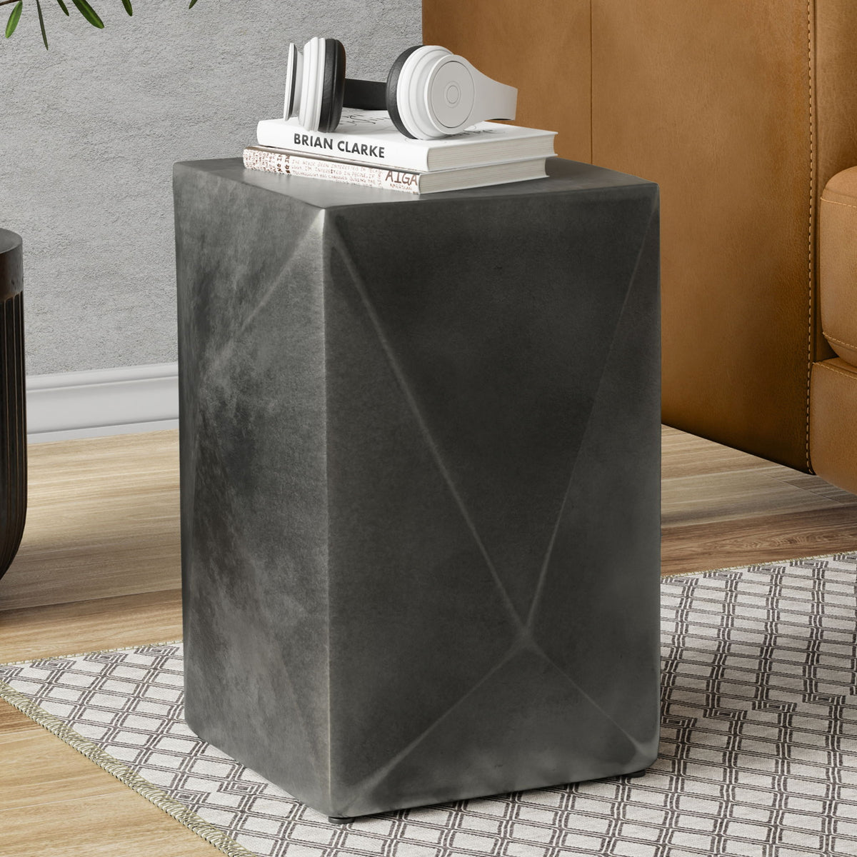 Danner - Side Table - Black