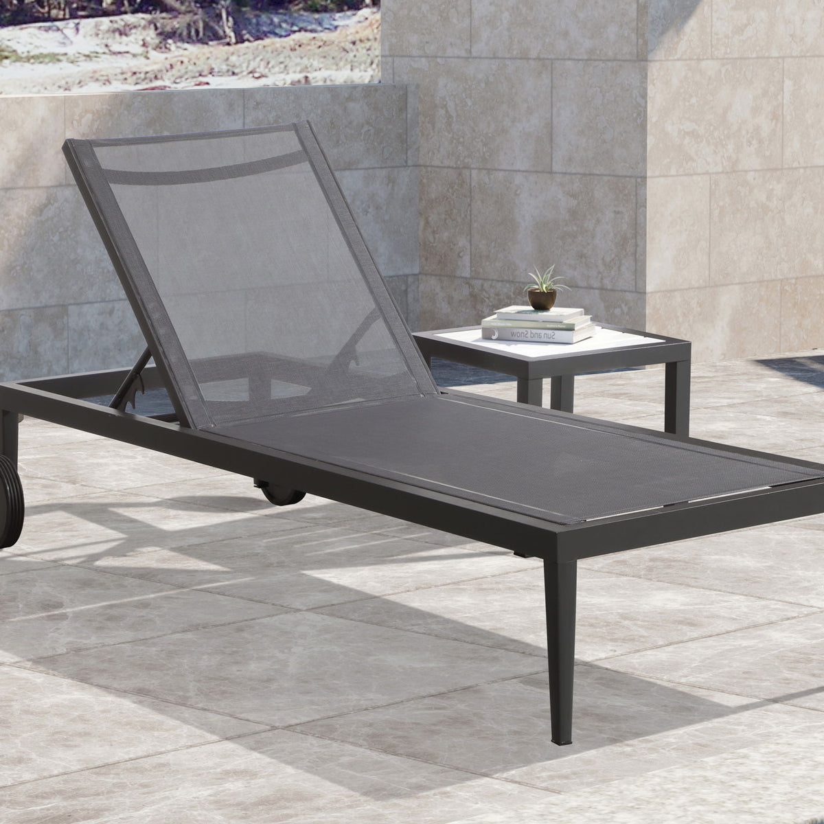 Nizuc - Outdoor Chaise Lounge Chair