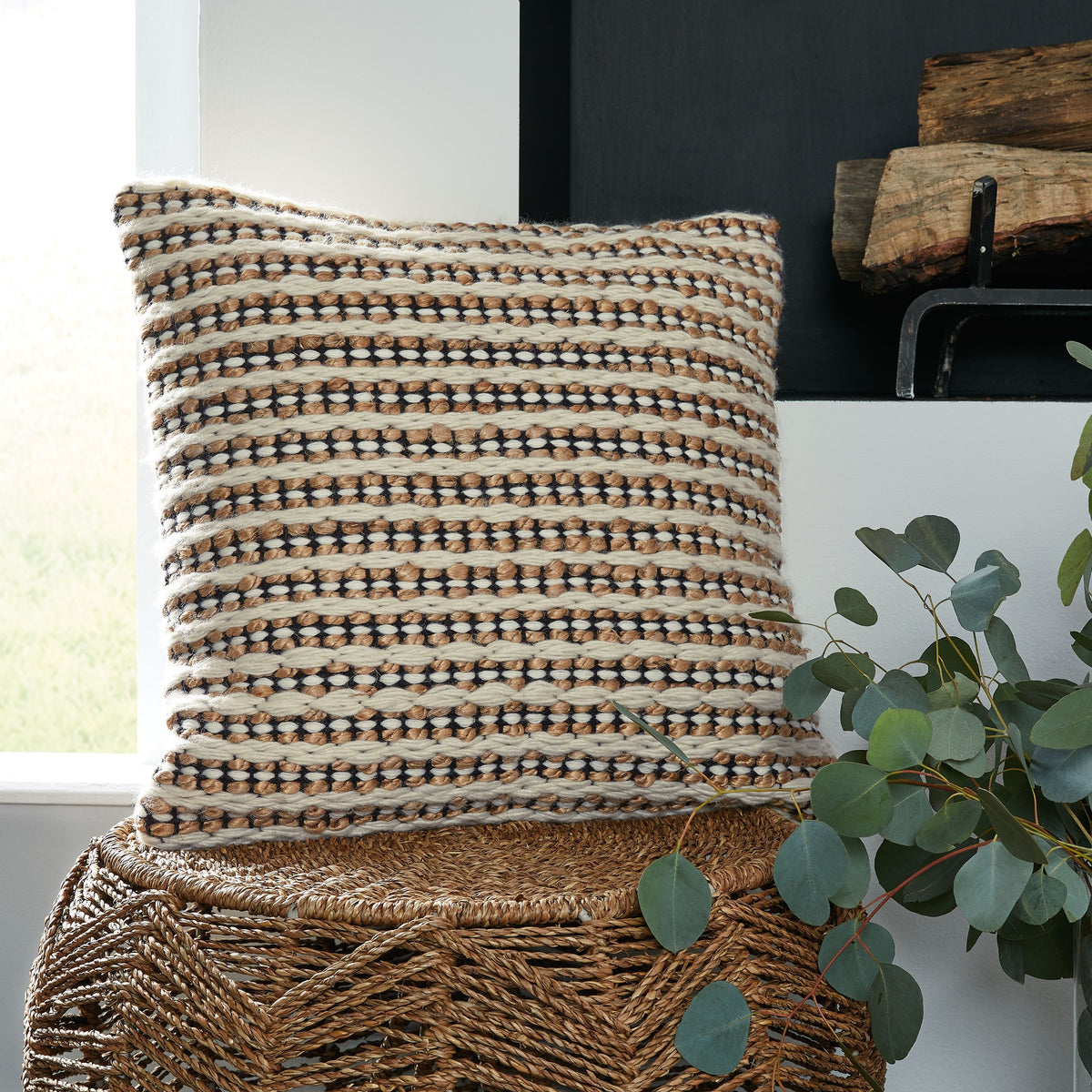 Nealington - Brown / Black / White - Pillow (Set of 4)