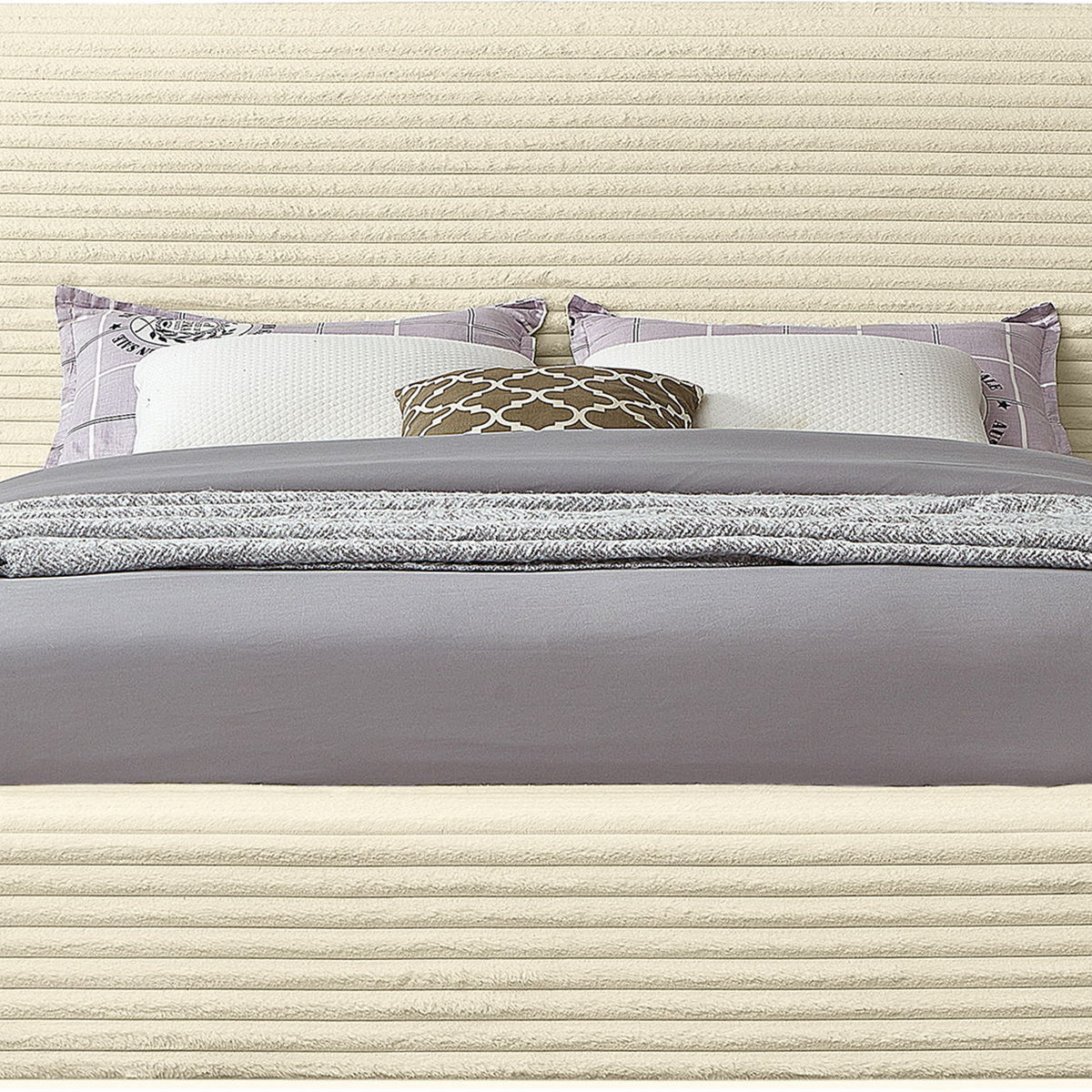 Dexter - Bed