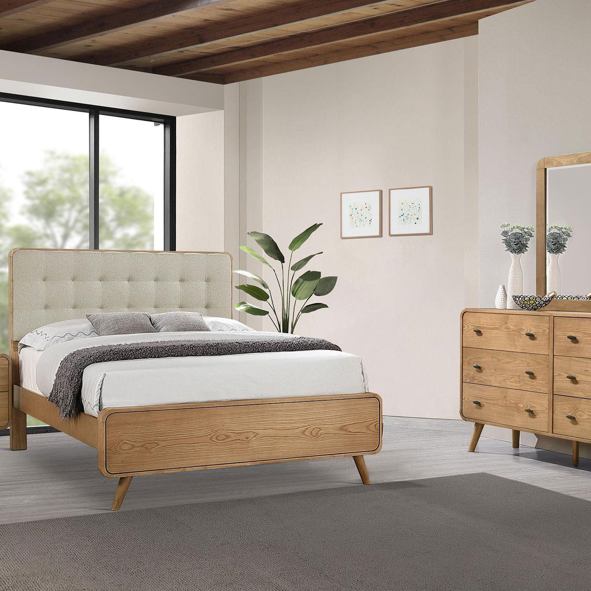 Robyn 4-piece Queen Bedroom Set Light Ash