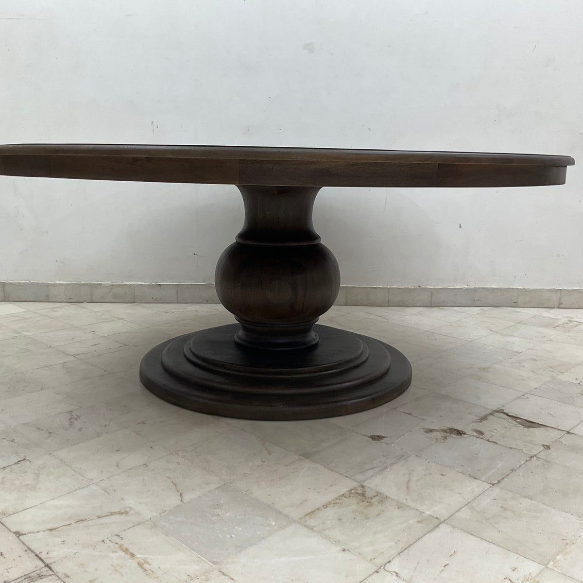 Brookside - Round Dining Table