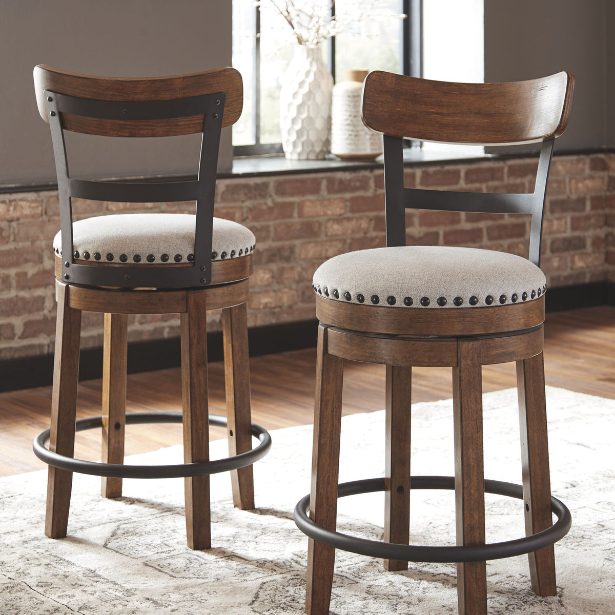 Valebeck - Full Back Swivel Stool