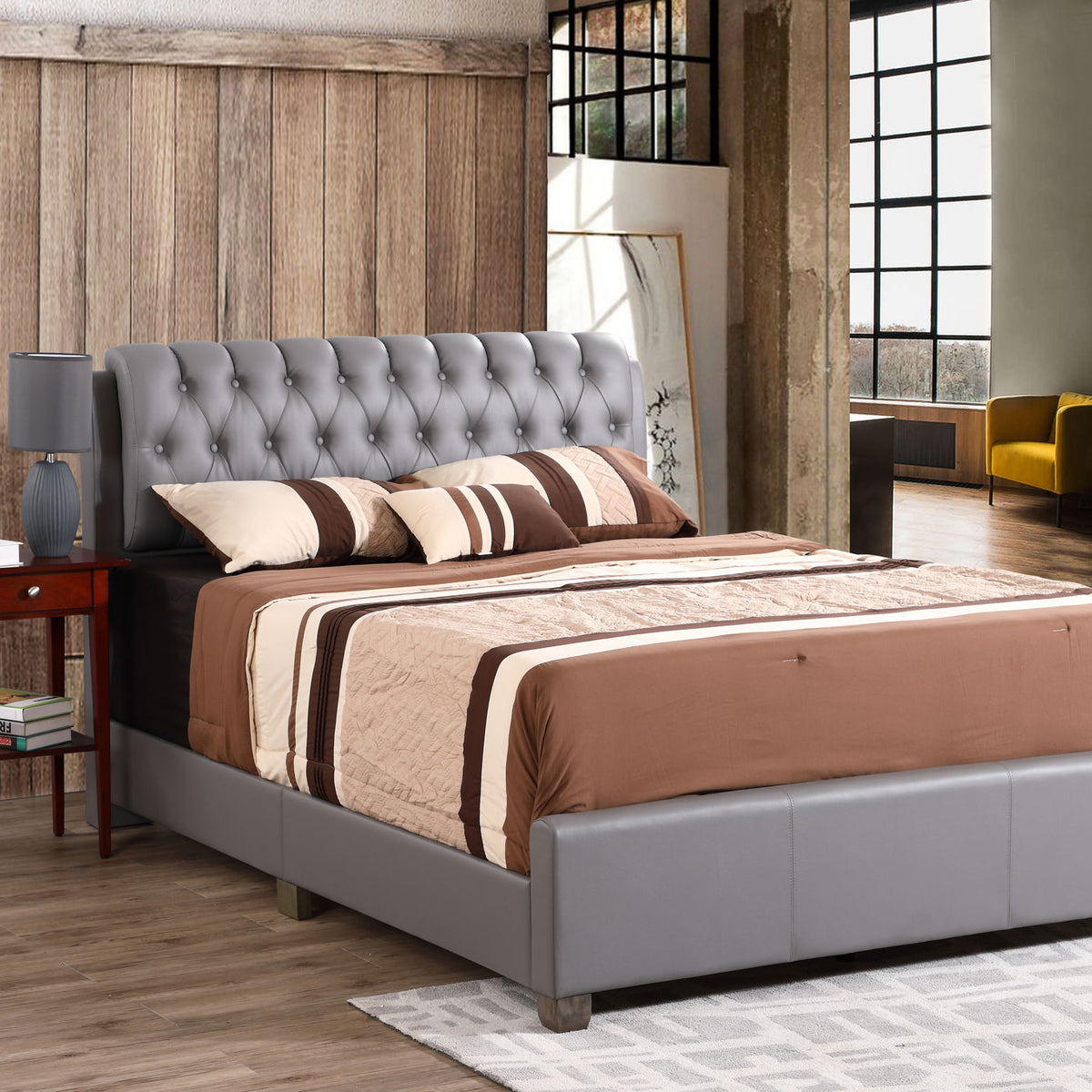 Marilla - Upholstered Bed