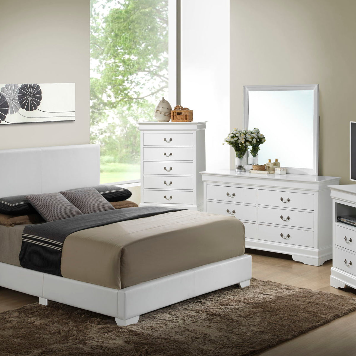 Elegant Platform Bed For Relaxed Spaces