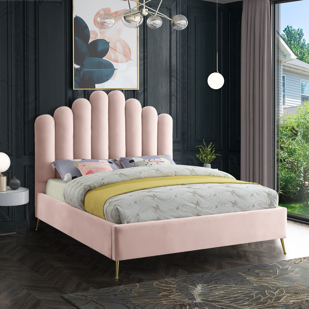 Lily - Bed
