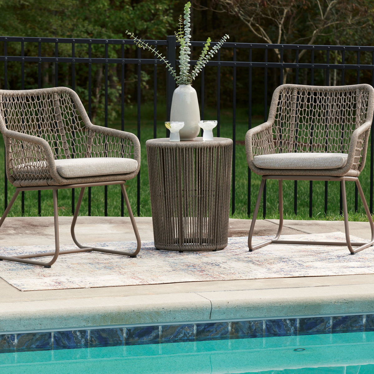 Majors Beach - Outdoor Table And 2 Chairs (Set of 3) - Beige