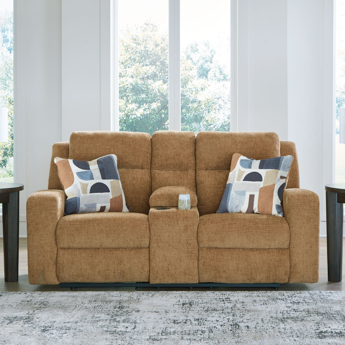 Kanlow - Dbl Reclining Loveseat With Console