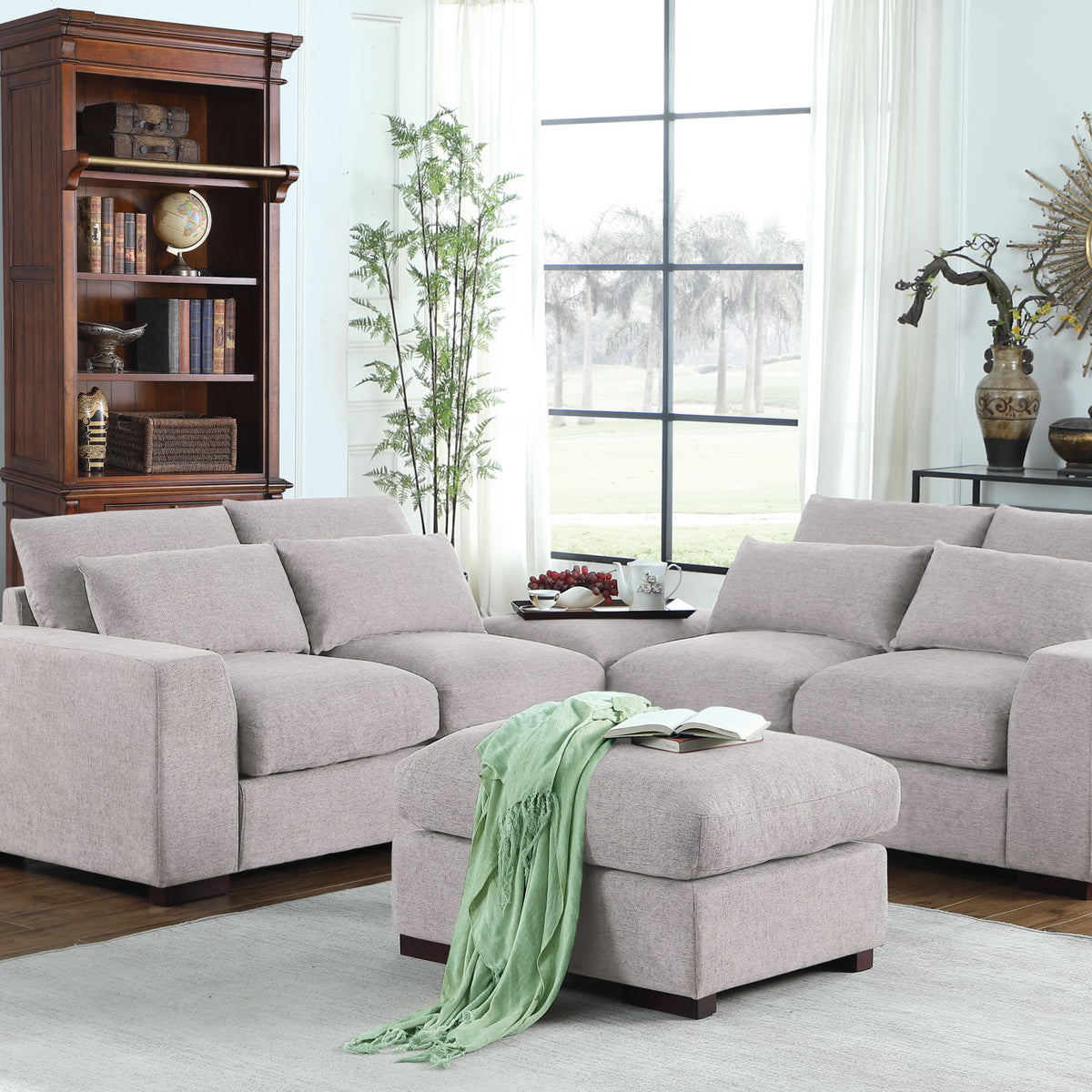 Tatman - Sectional With 2 Ottomans