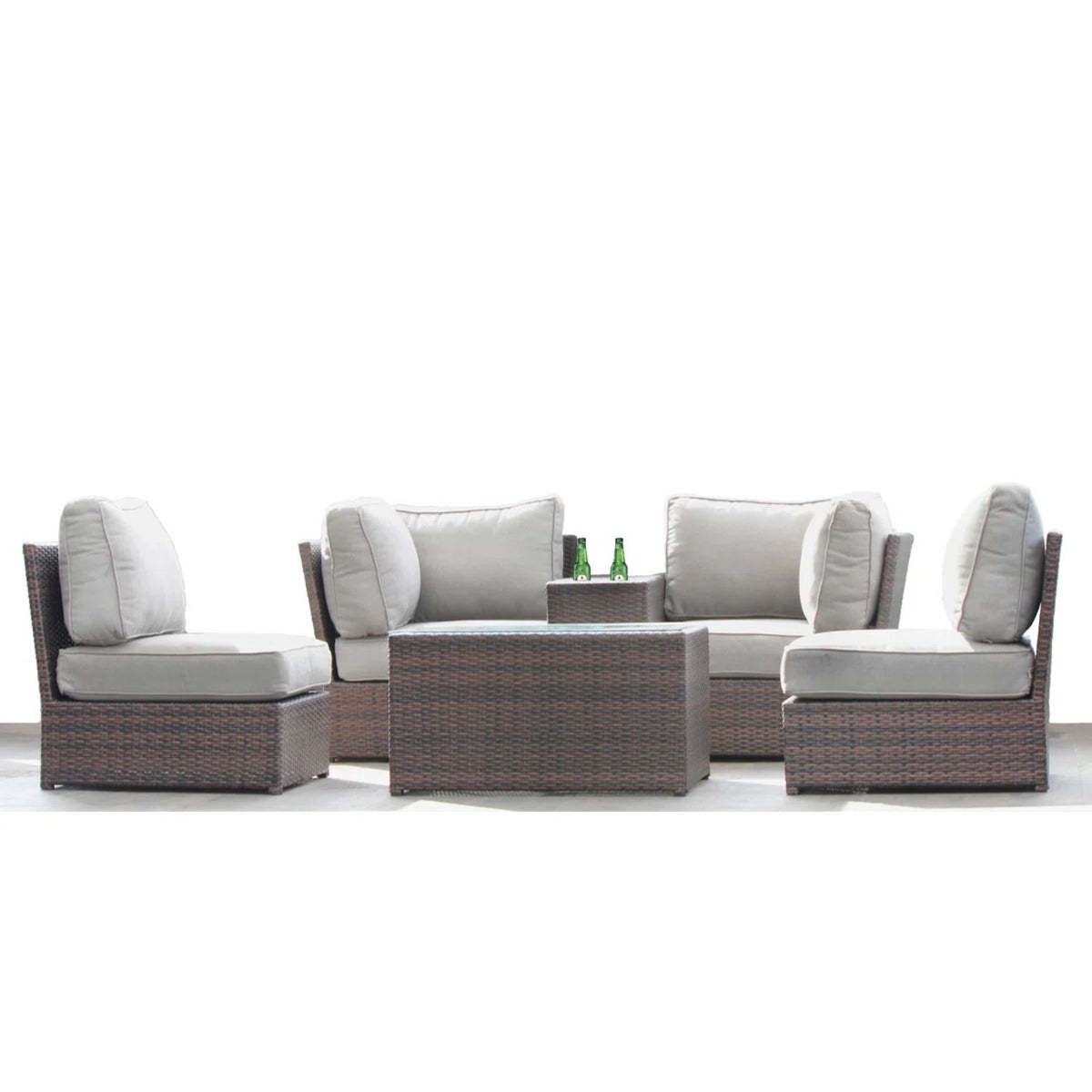 Comfortable Modern Patio Rattan Sectional Set With Cushions