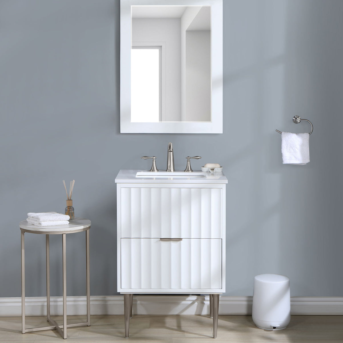 Modernist - Bathroom Vanity With Chrome Legs
