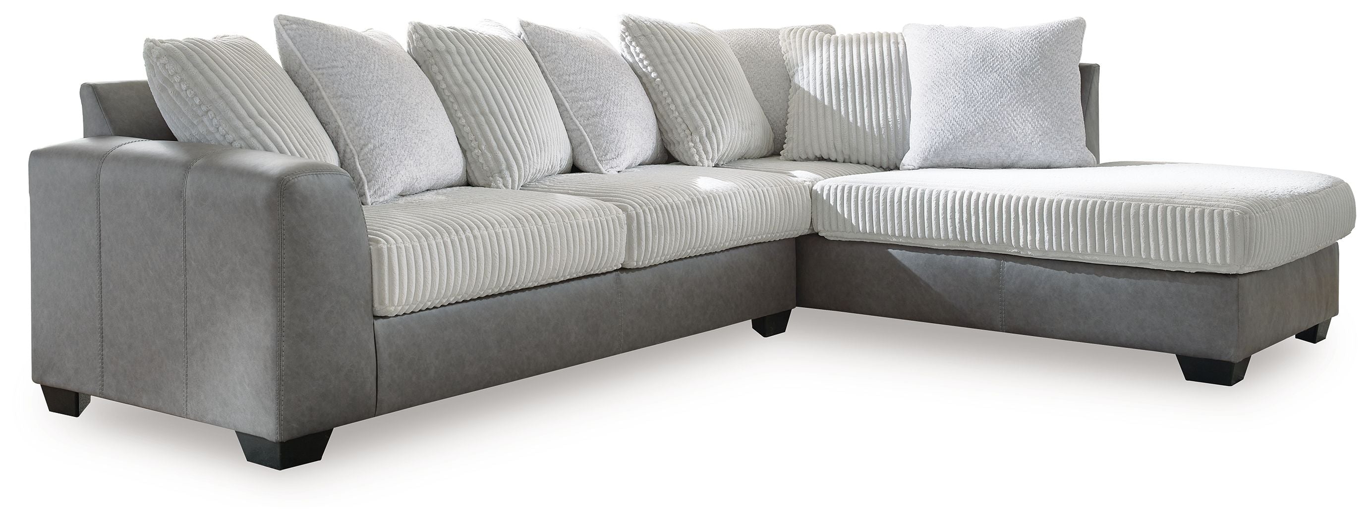 BenchCraft Clairette Court Sectional