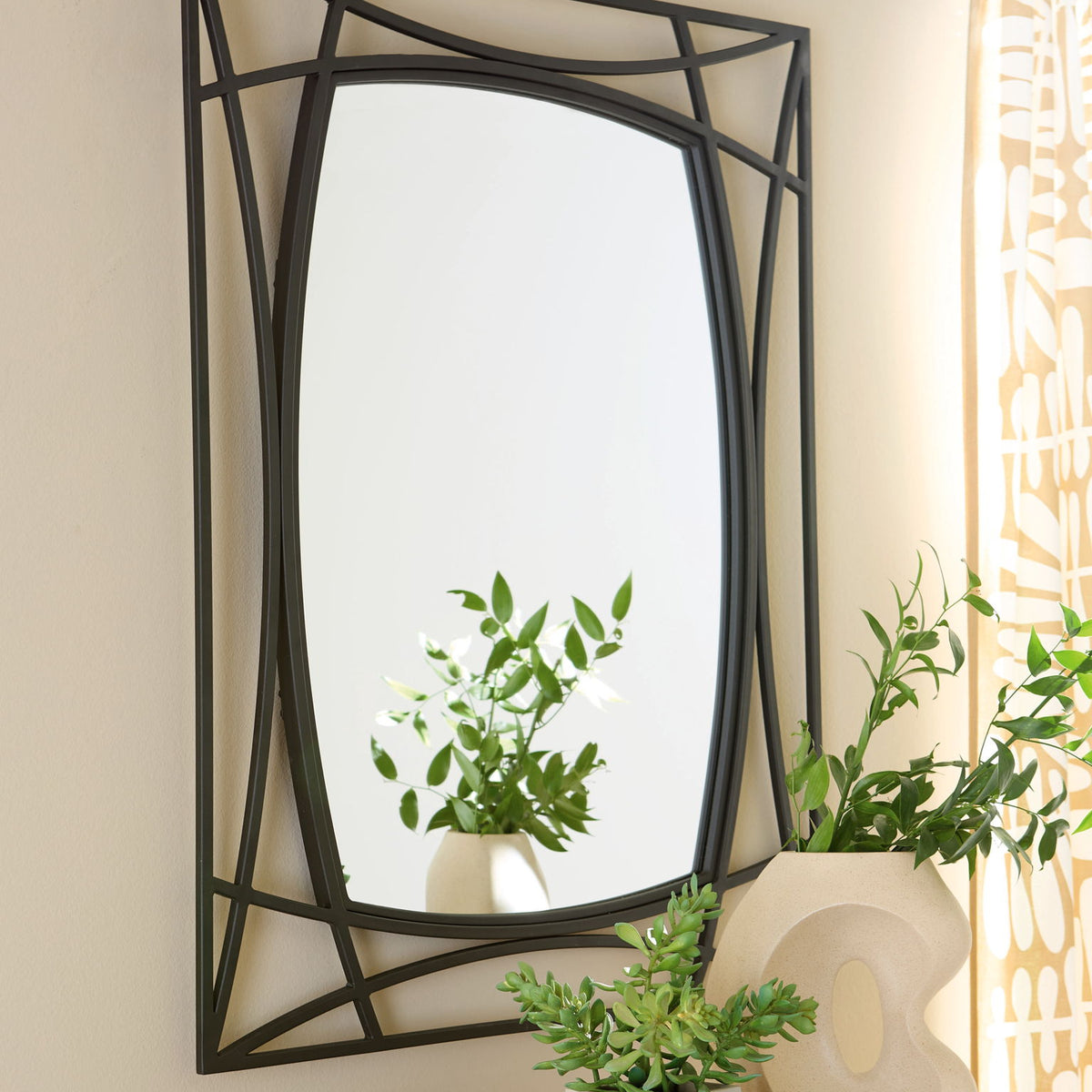 Freenville - Accent Mirror - Black