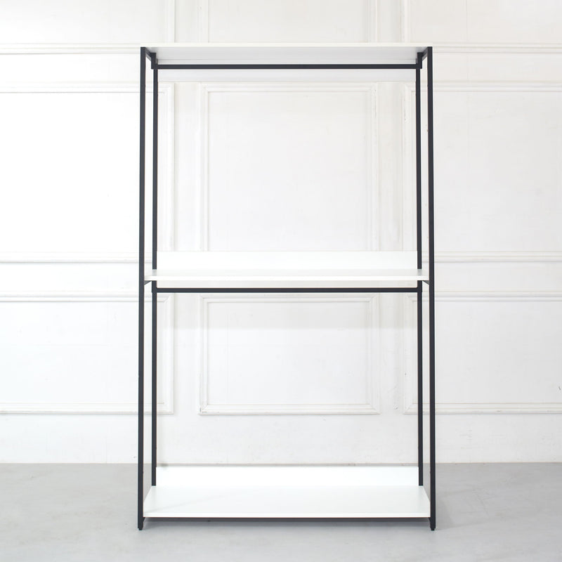 Fiona - Walk In Closet With Shelves