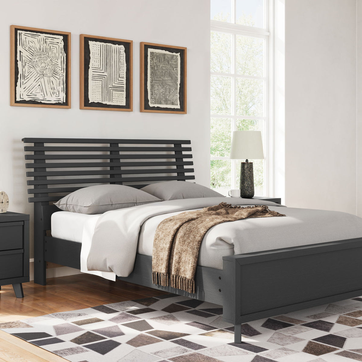 Danziar - Slat Panel Bed