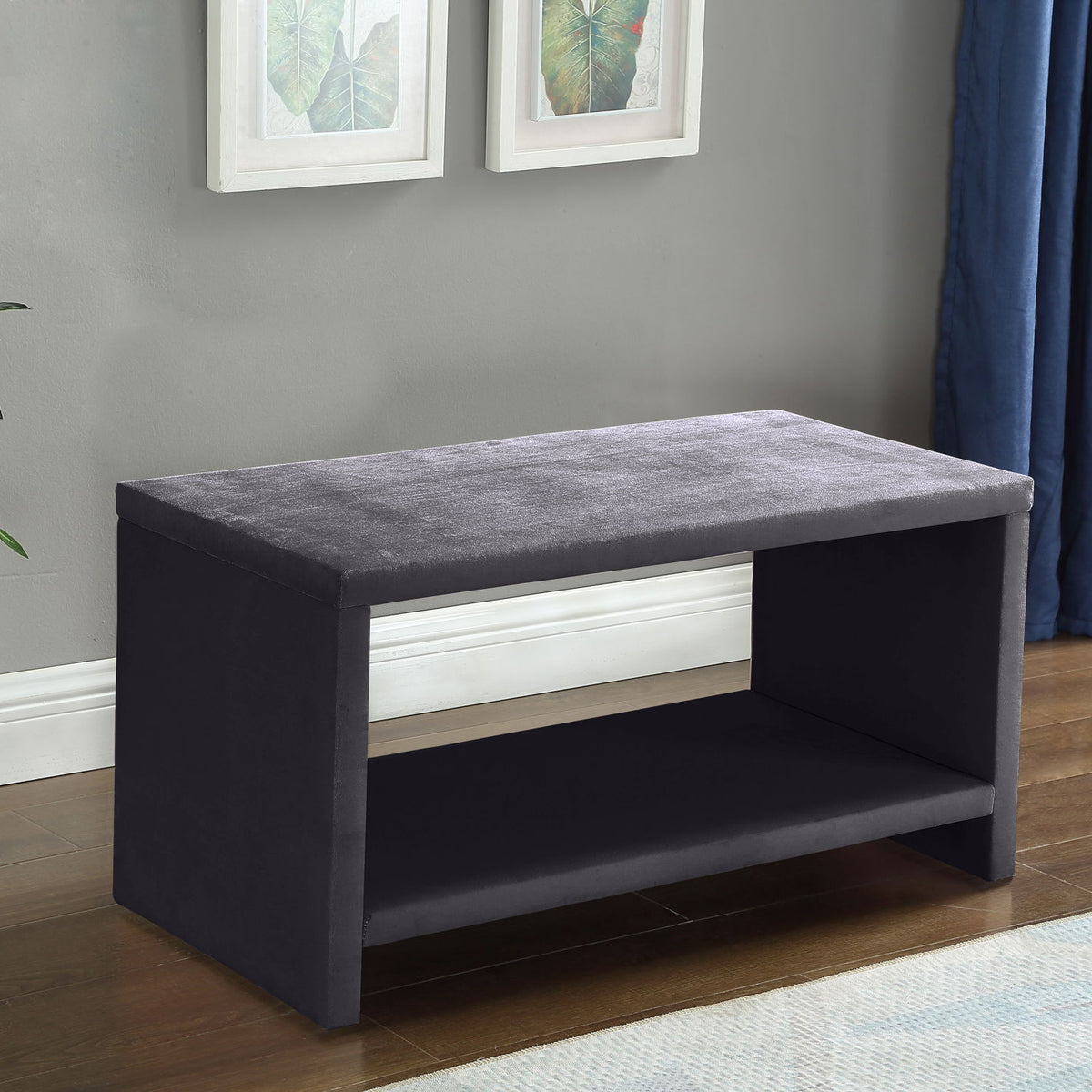 Cleo - Night Stand