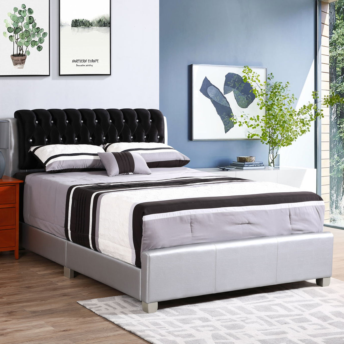 Marilla - Upholstered Bed