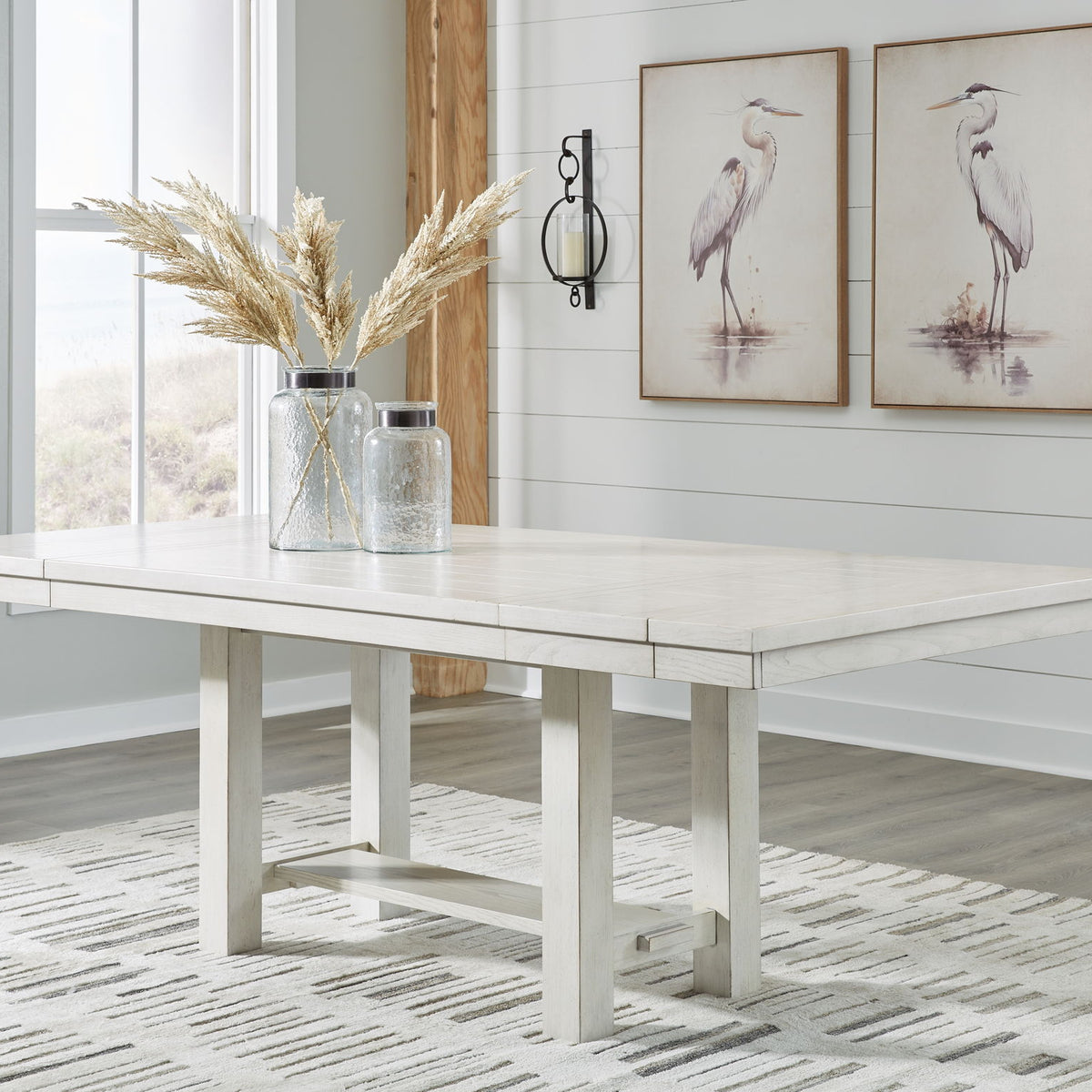 Robbinsdale - Rectangular Dining Table
