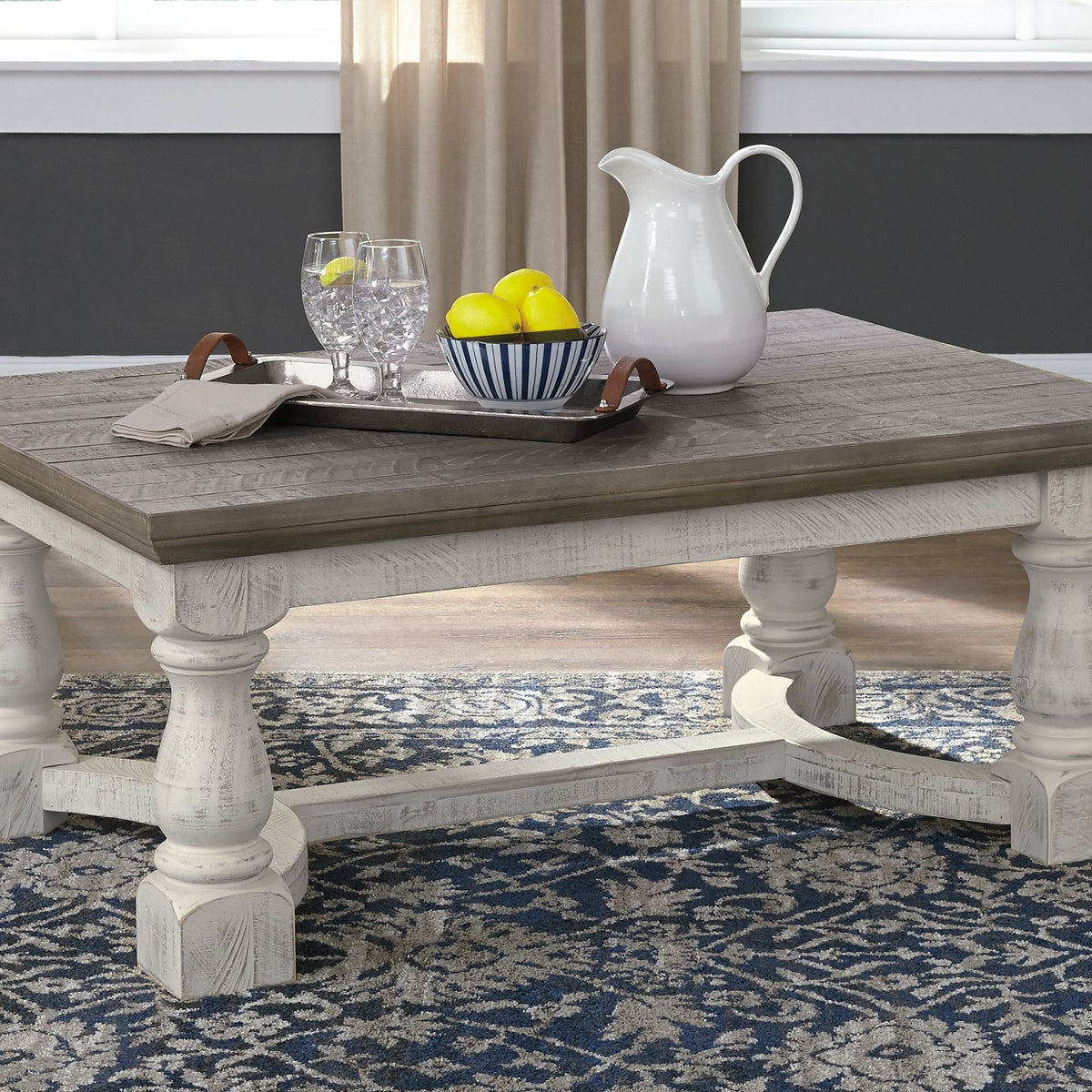 Havalance - Gray / White - Rectangular Cocktail Table