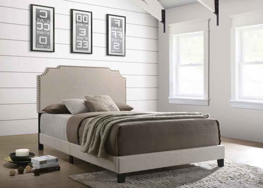 Tamarac - Upholstered Panel Bed