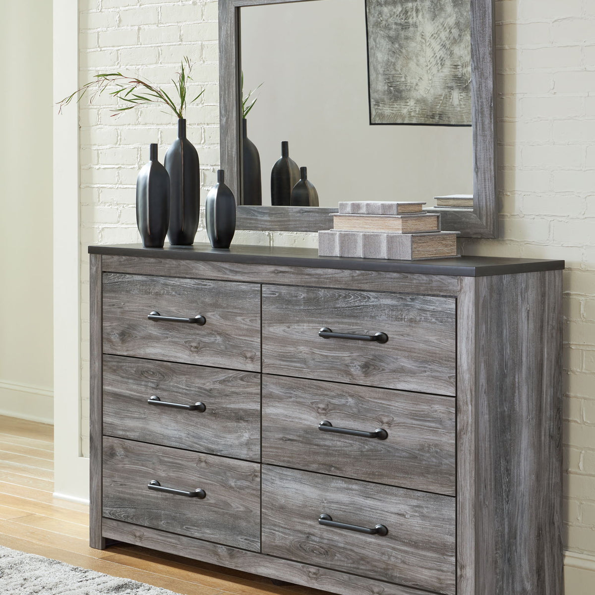 Bronyan - Dresser, Mirror