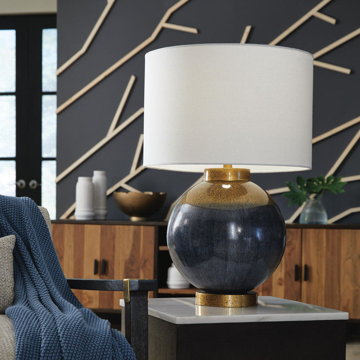 Adara - Metal Table Lamp - Blue / Gold Finish
