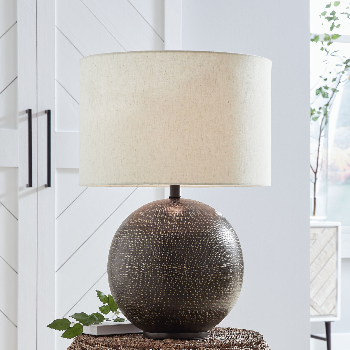 Hambell - Black / Gold Finish - Metal Table Lamp