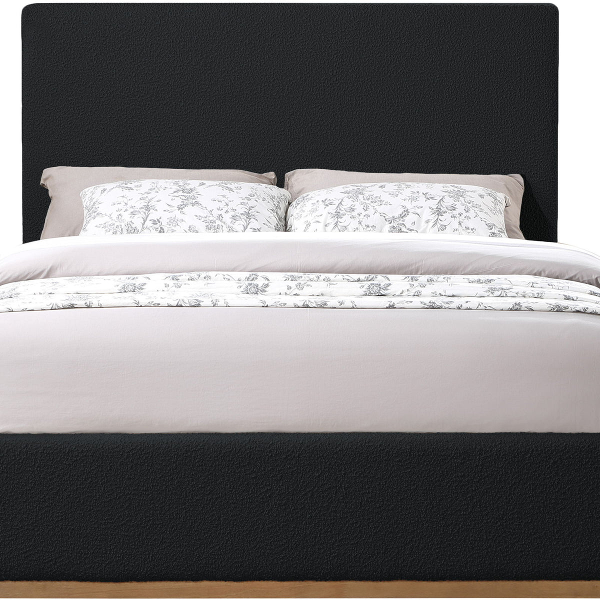Monaco - Bed