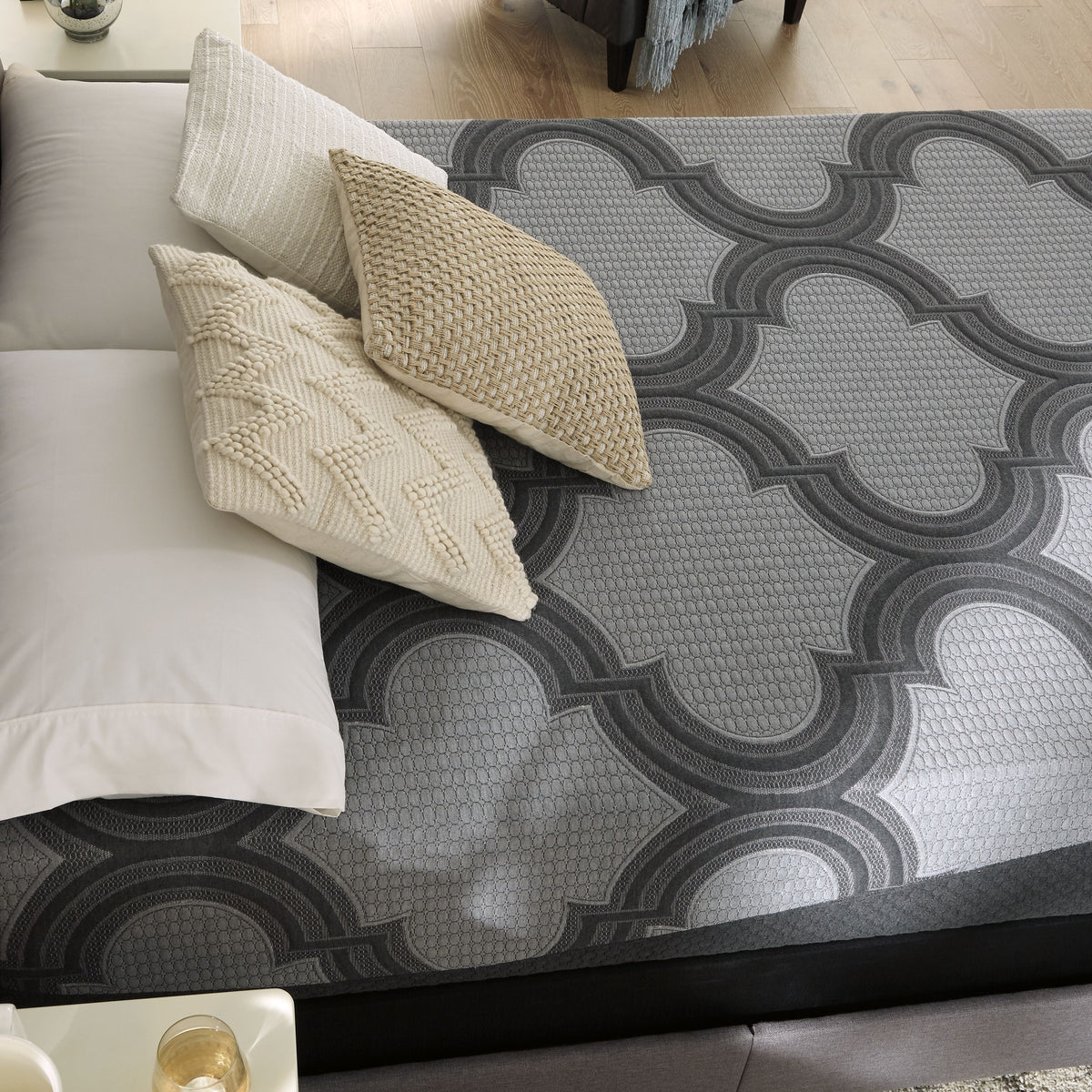 1100 Series - Hybrid Mattress, Foundation