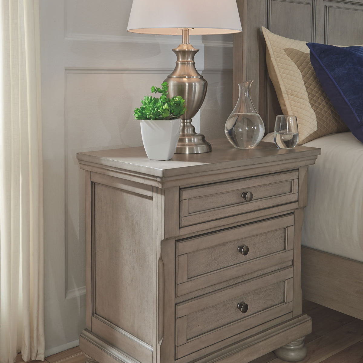 Lettner - Night Stand