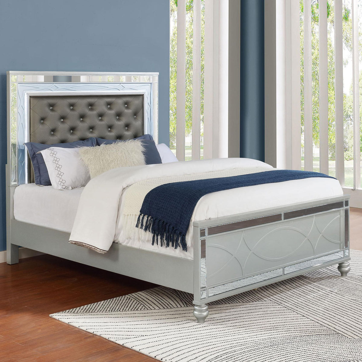 Gunnison Wood Queen LED Panel Bed Silver Metallic