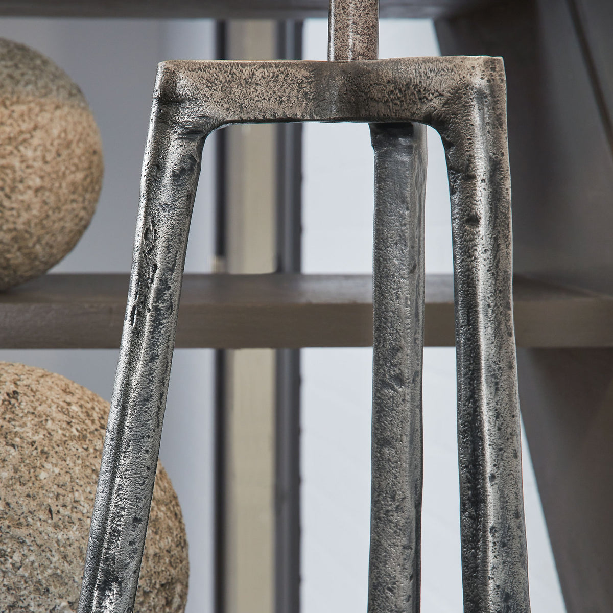 Ryandale - Table Lamp