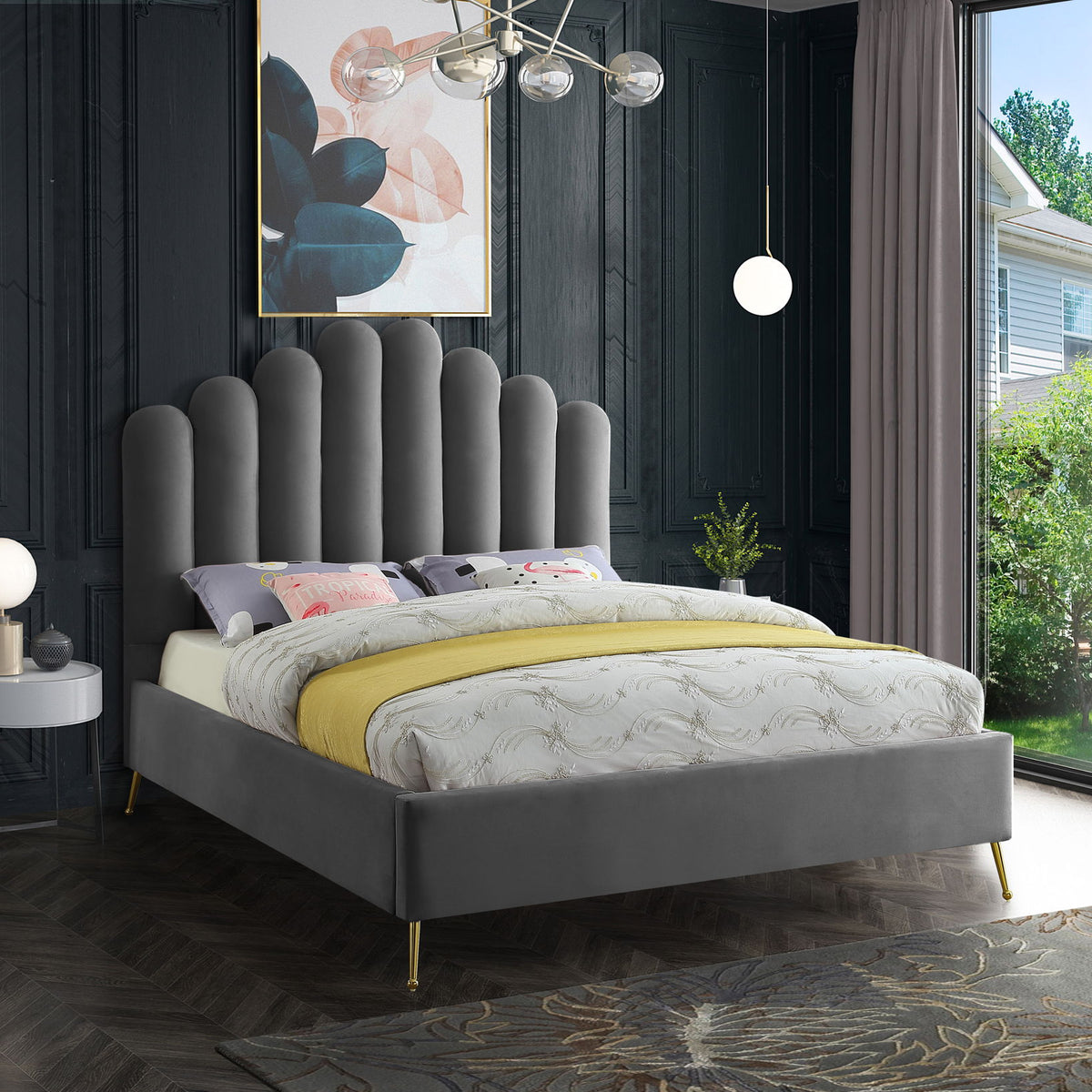 Lily - Bed