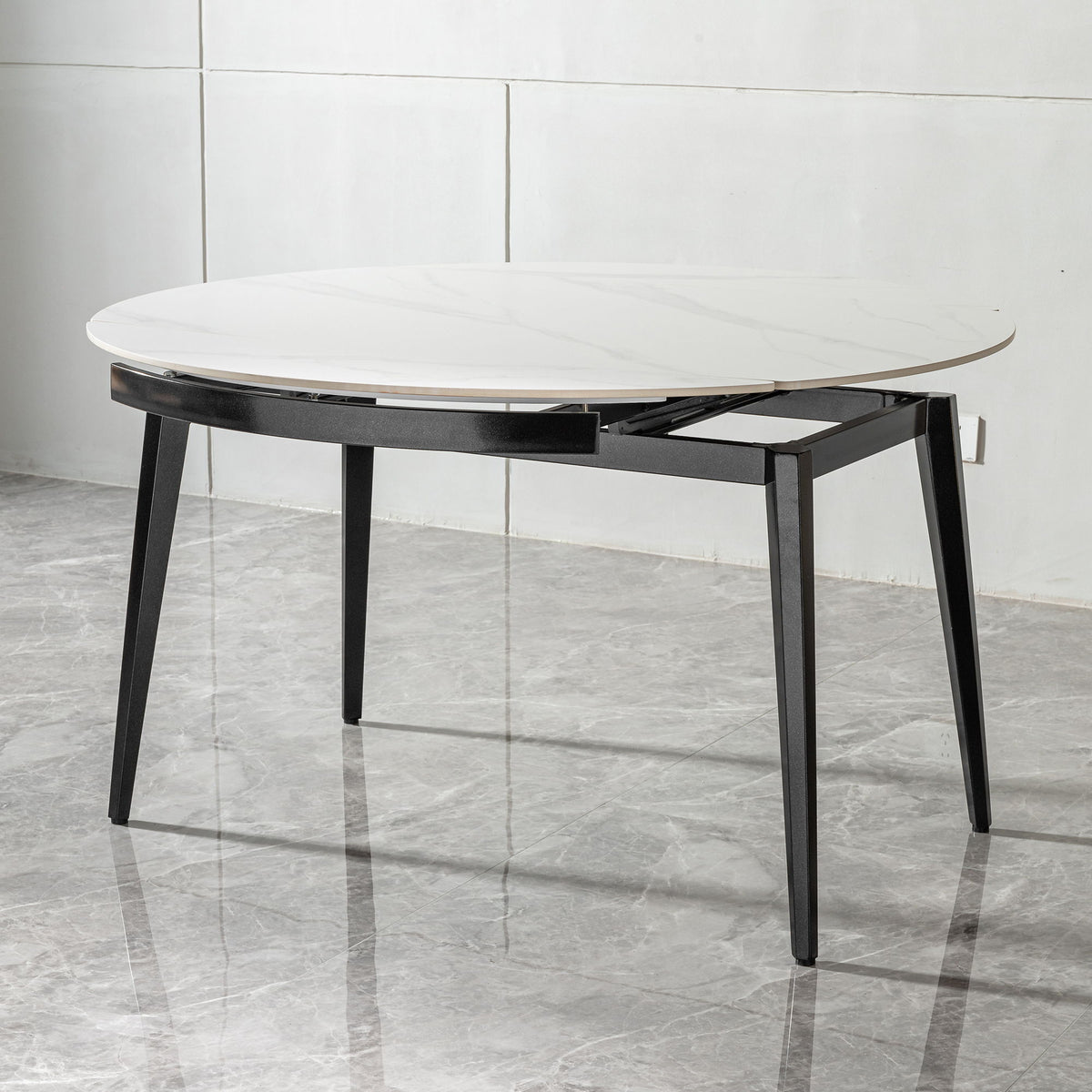 Modern Extendable Round Dining Table With Sintered Stone Top - White / Black