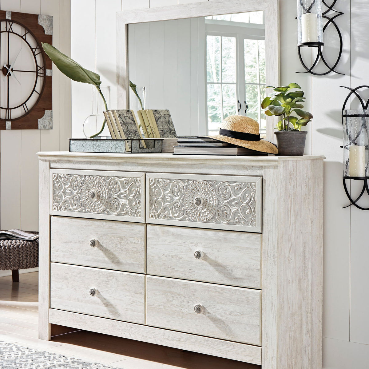 Paxberry - Dresser, Mirror - Medallion Drawer Pulls - Whitewash