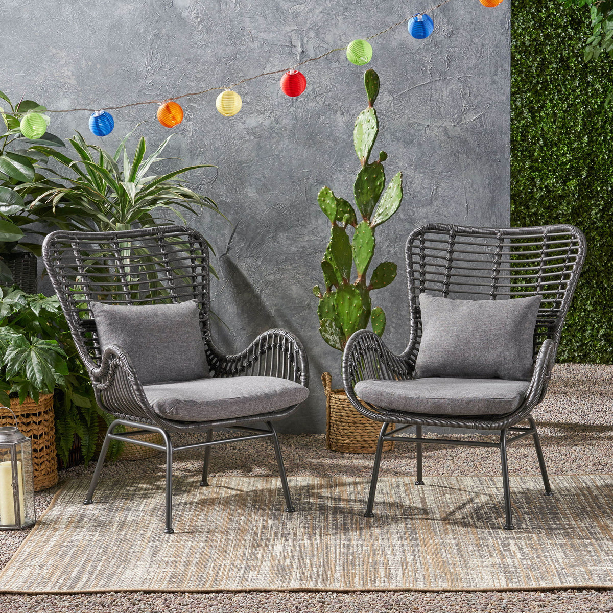 Modern Aesthetic Outdoor Rattan Accent Chair With Metal Legs