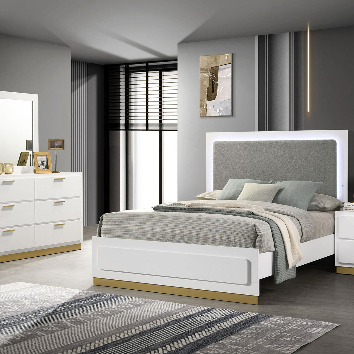 Caraway 4-piece California King Bedroom Set White