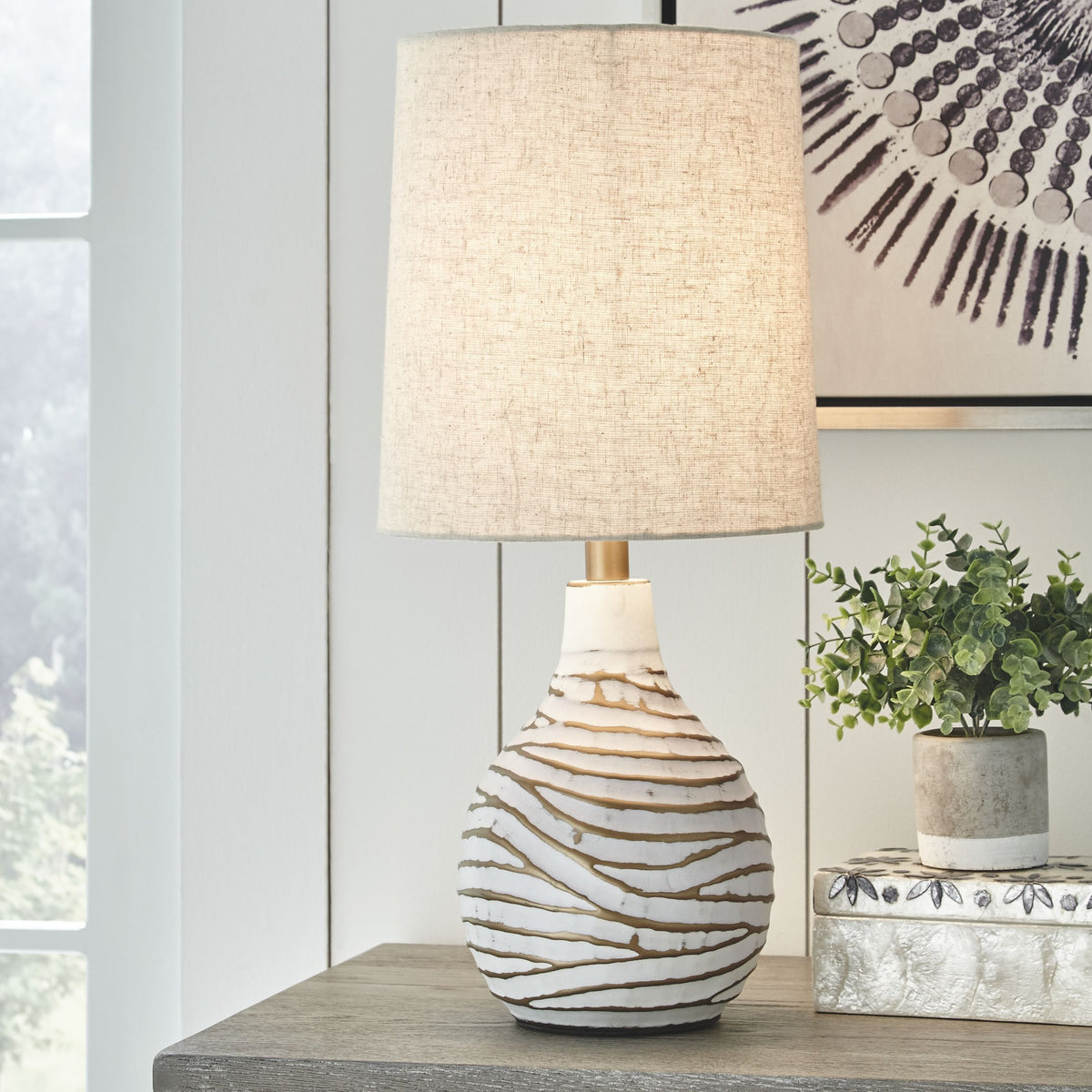 Aleela - White / Gold Finish - Metal Table Lamp