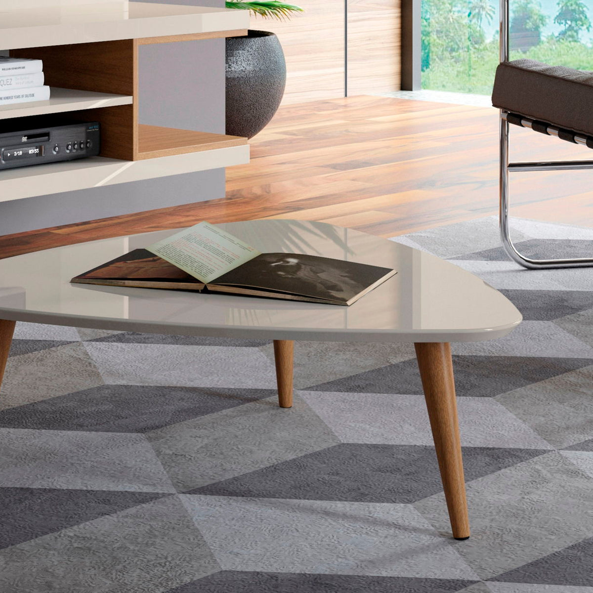 Manhattan Utopia - Triangle Table - Off White