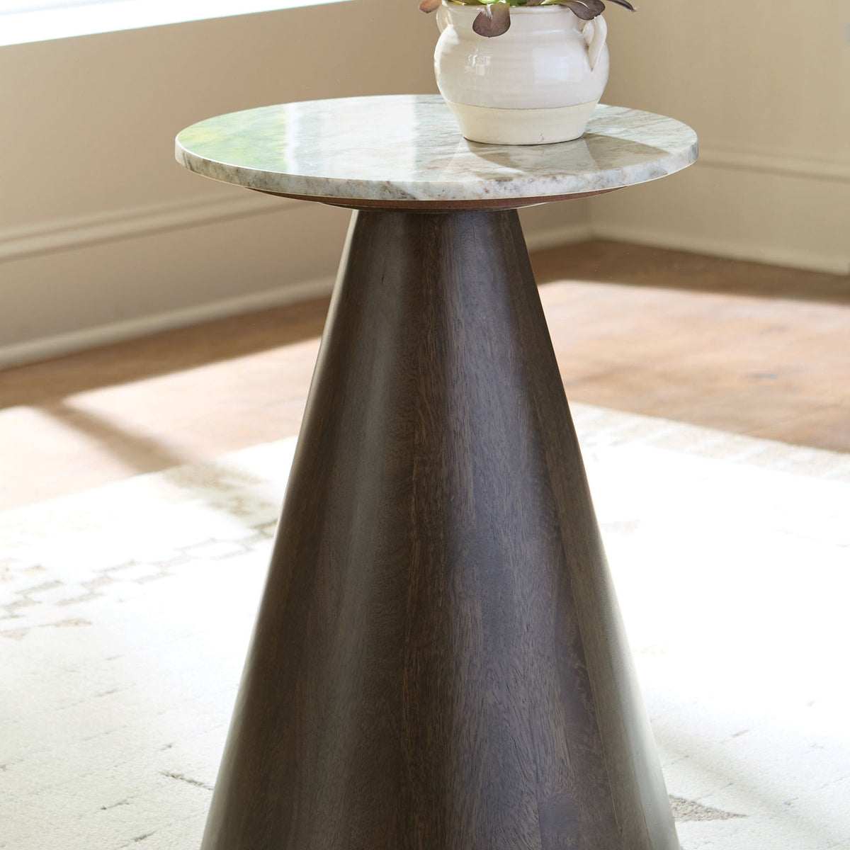 Waltnor - Gray / White / Brown - Accent Table