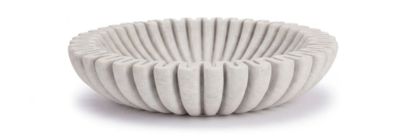Shallow decorative bowl with concentric ribbing and scalloped rim, light gray.