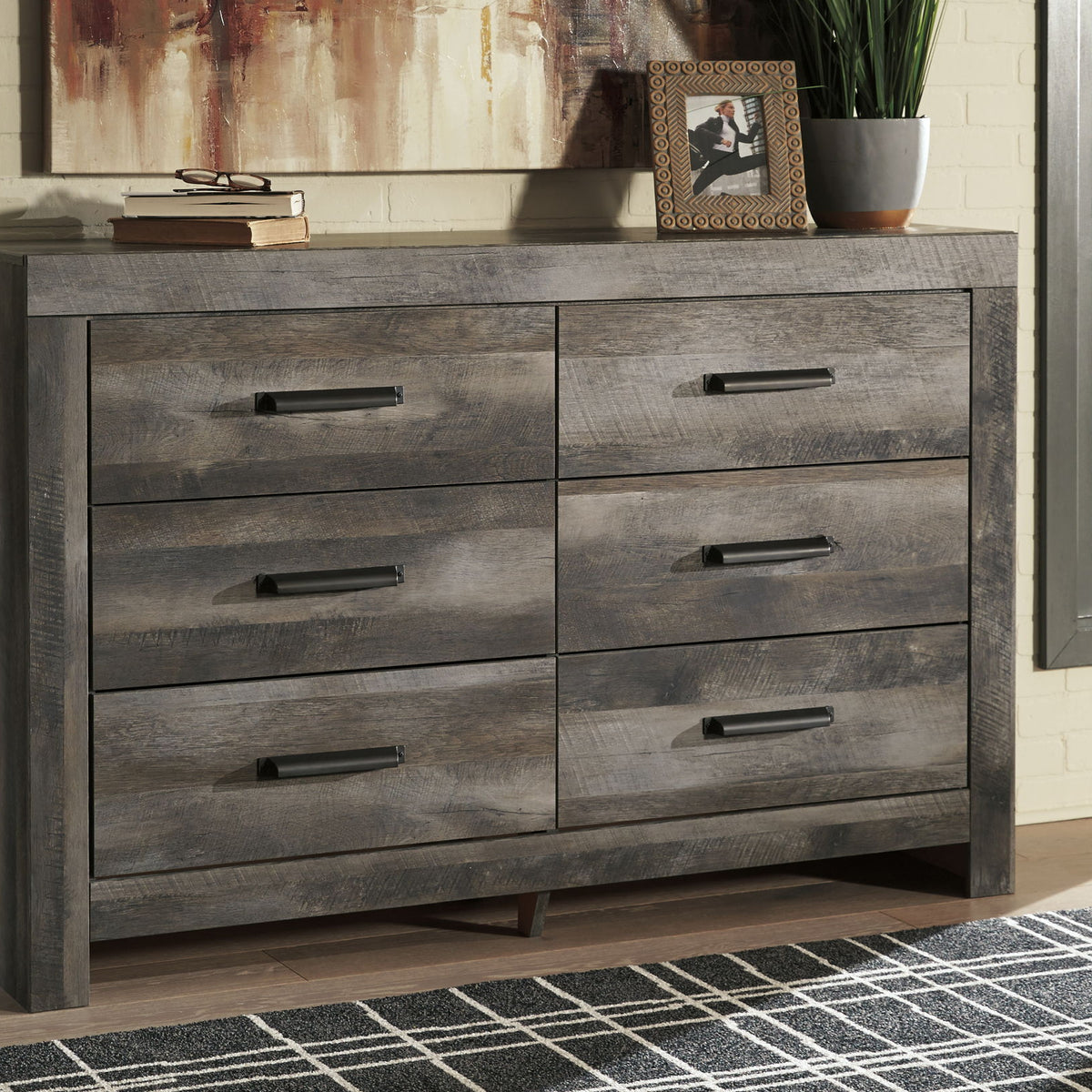 Wynnlow - Dresser