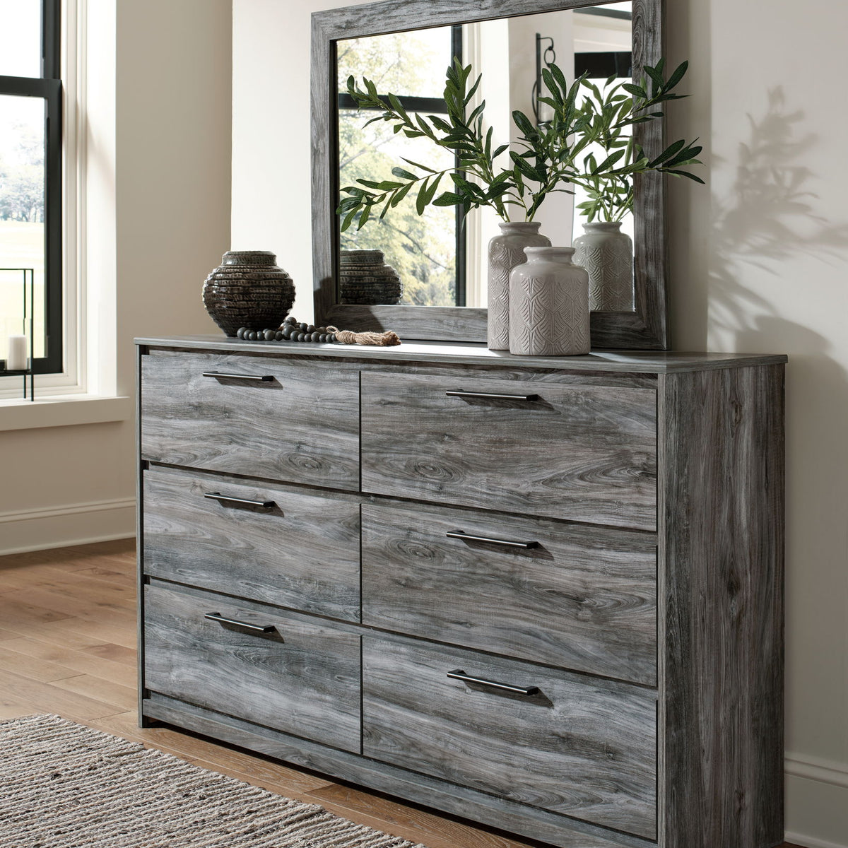 Baystorm - Six Smooth Drawer Dresser