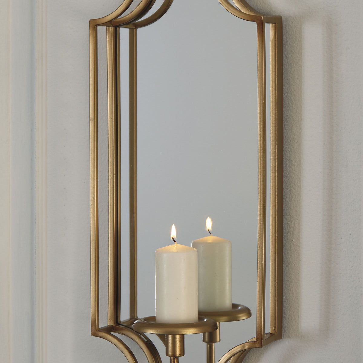 Dumi - Wall Sconce - Gold Finish