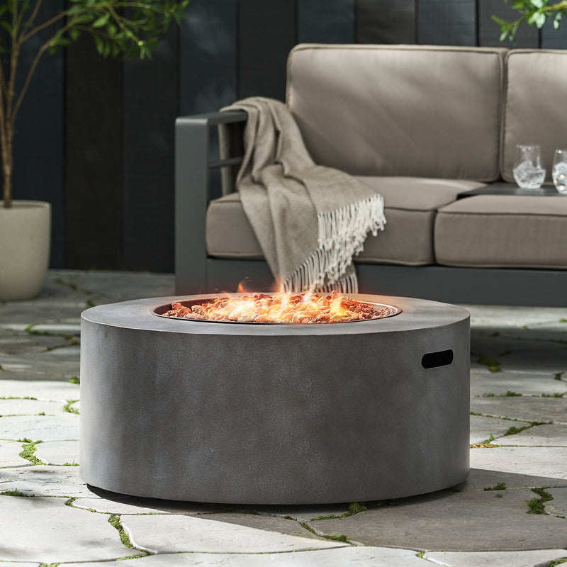 Round Iron Fire Pit With 40,000 Btu