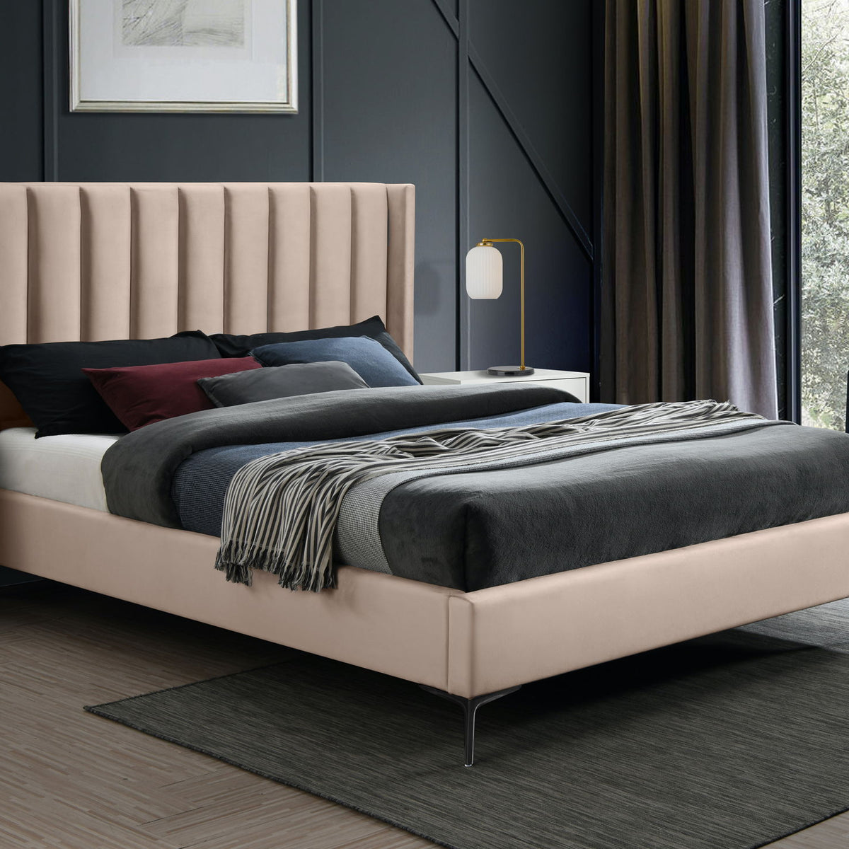 Nadia - Bed
