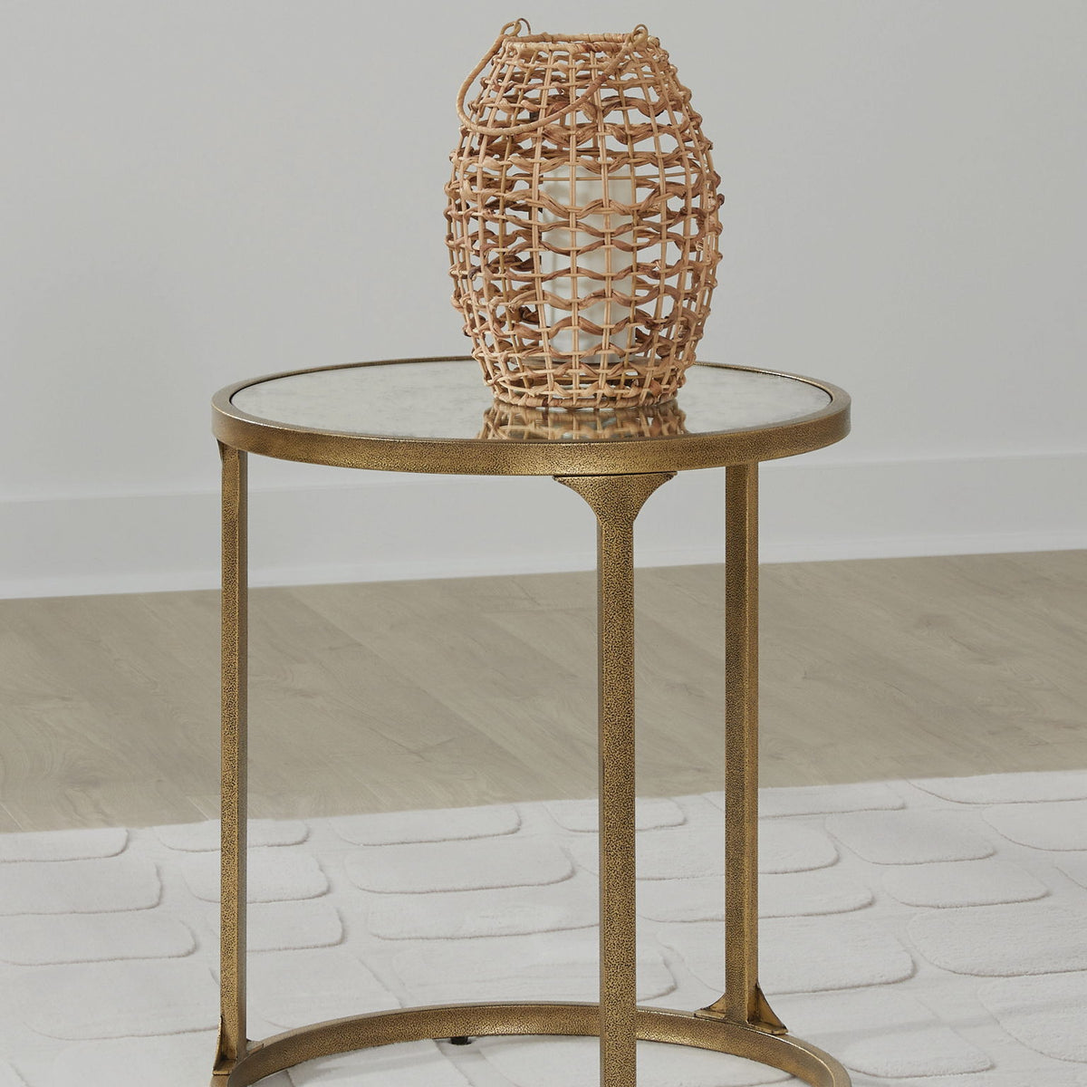 Korajane - Table