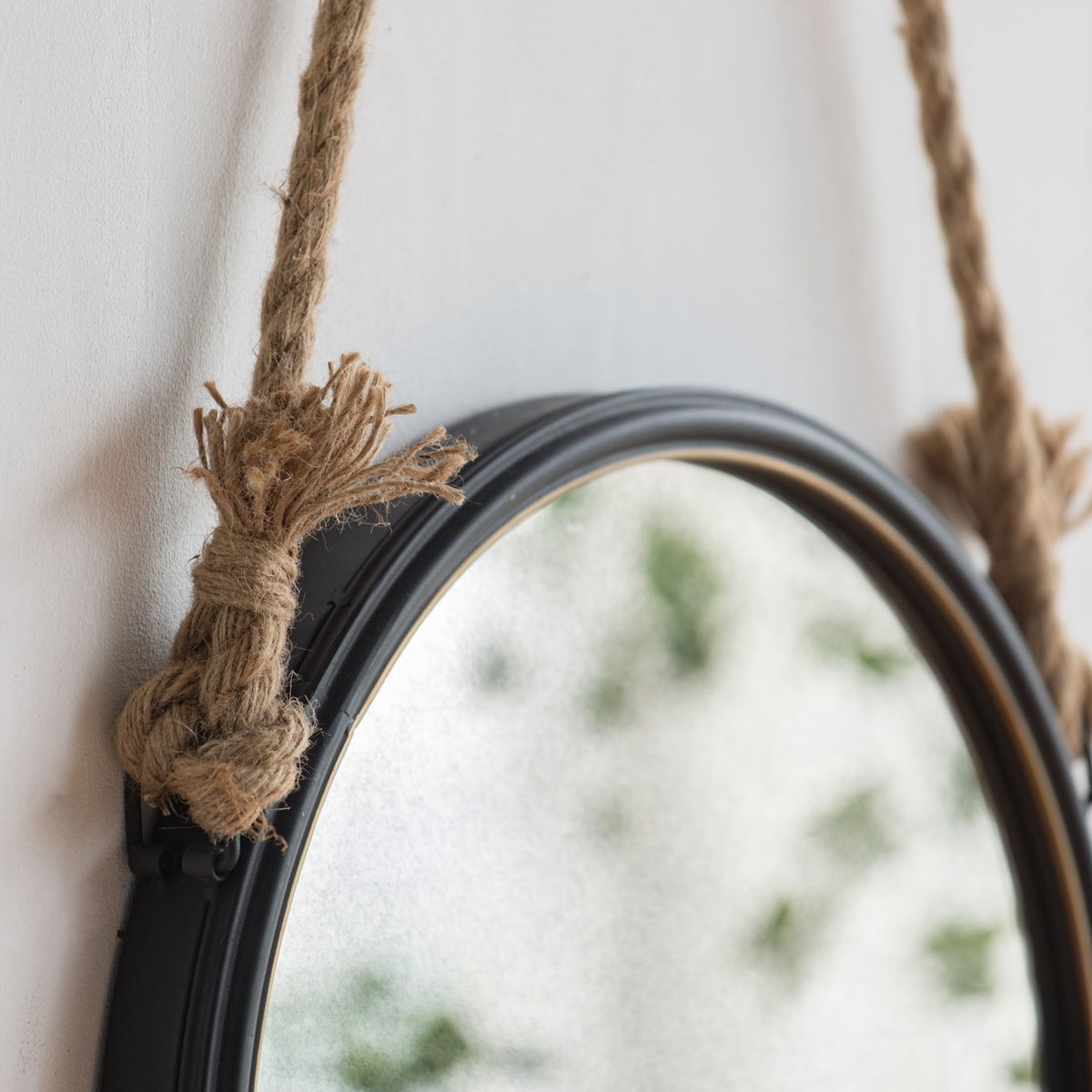 Handsome Cleveland Mirror With Rope Strap Contemporary Design Circle Mirror With Round Metal Frame For Wall Decor