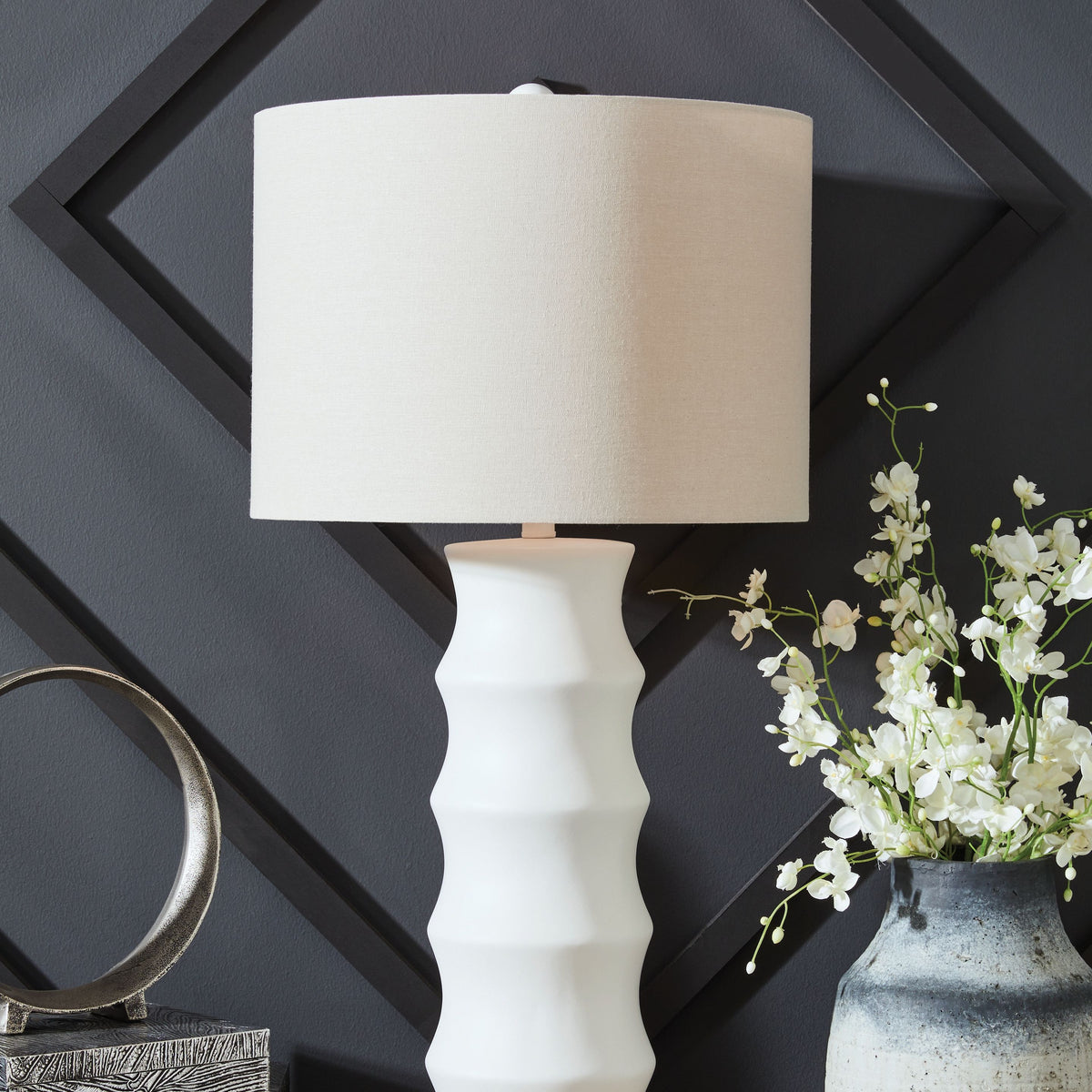 Veraleigh - Poly Lamp